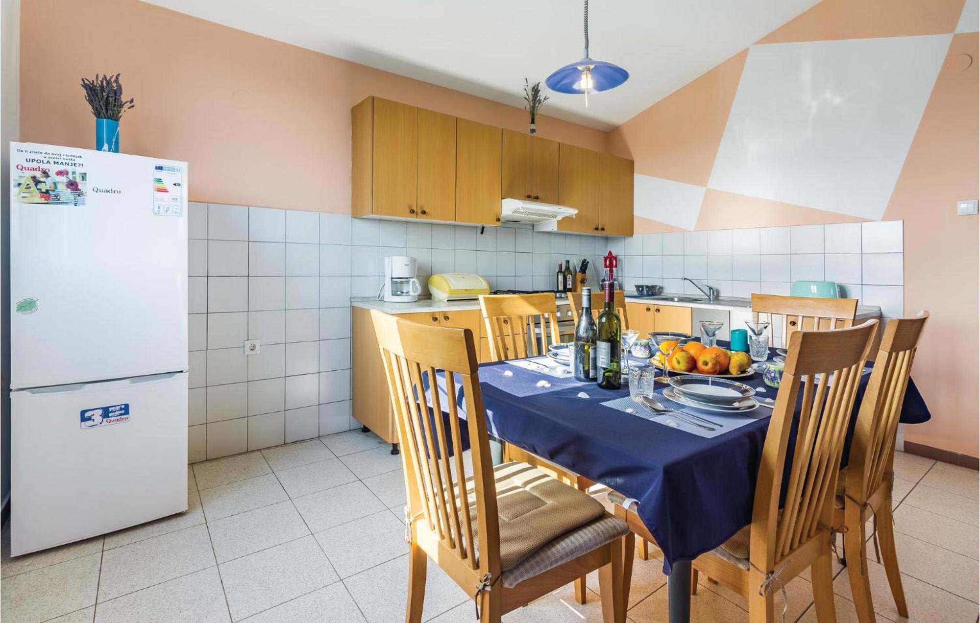 2 Bedroom Awesome Apartment In 温克兰 外观 照片
